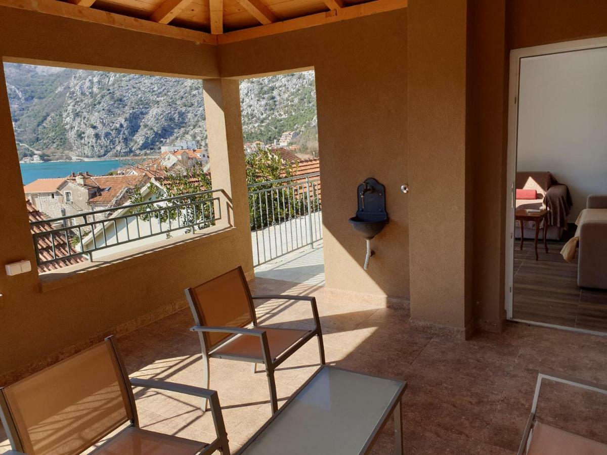 Apartments Montenegro Risan Cuckovic エクステリア 写真