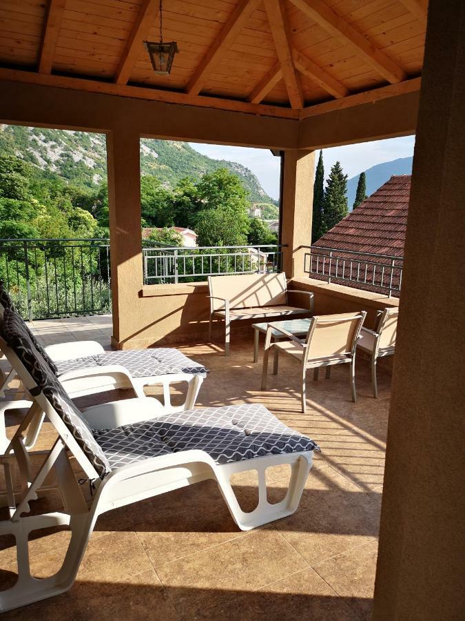 Apartments Montenegro Risan Cuckovic エクステリア 写真