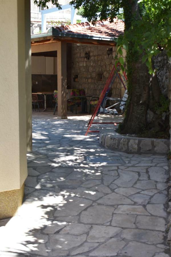 Apartments Montenegro Risan Cuckovic エクステリア 写真